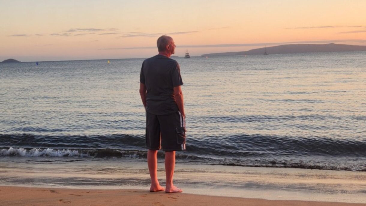 Imagen destacada de “Una vida reescrita: Encontrando fuerza frente al melanoma”